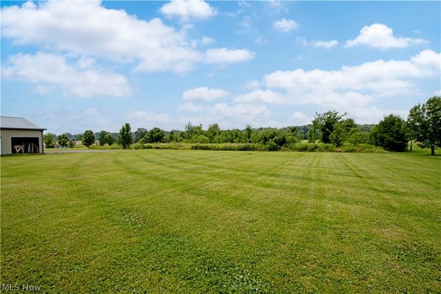 10964 Parmenter Road, Burbank, OH 44214