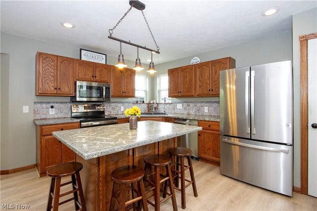 10964 Parmenter Road, Burbank, OH 44214