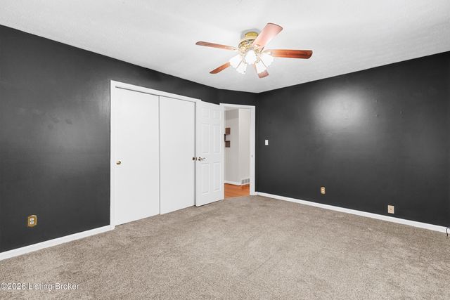 7524 Jamaica Dr, Louisville, KY 40214