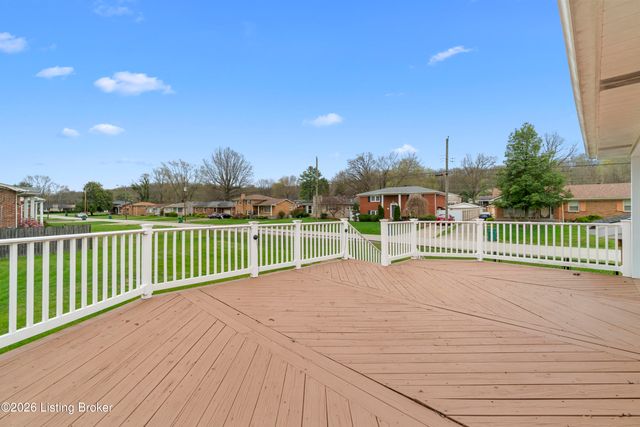 7524 Jamaica Dr, Louisville, KY 40214