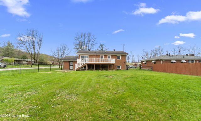 7524 Jamaica Dr, Louisville, KY 40214