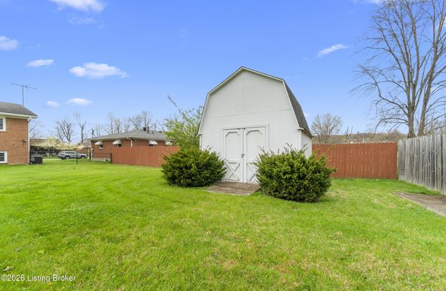 7524 Jamaica Dr, Louisville, KY 40214