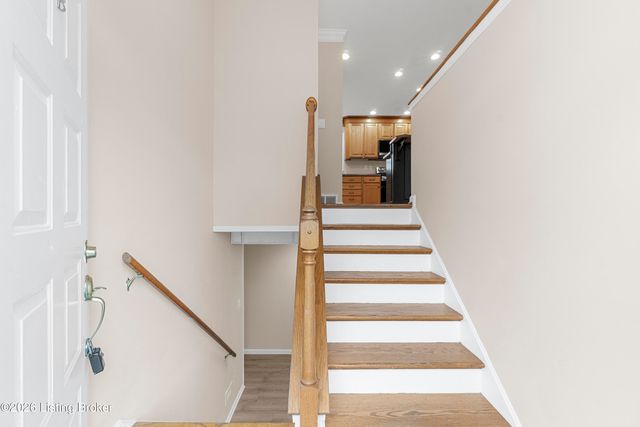 7524 Jamaica Dr, Louisville, KY 40214