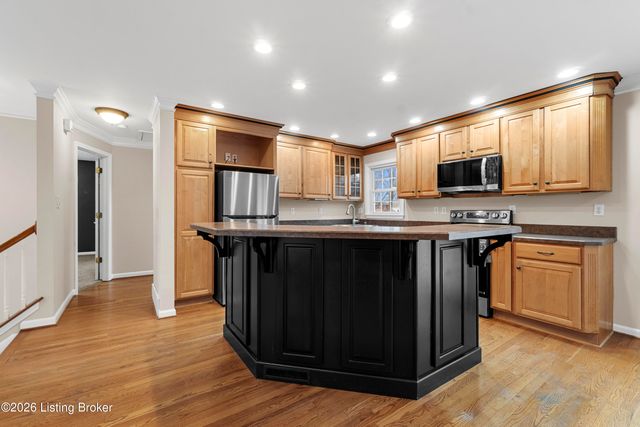 7524 Jamaica Dr, Louisville, KY 40214