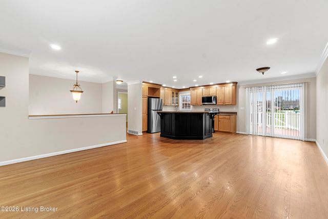 7524 Jamaica Dr, Louisville, KY 40214