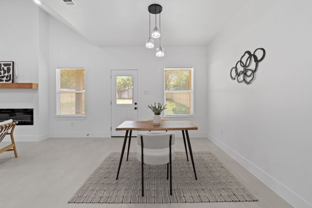 4406 Baylor Street, Fort Worth, TX 76119