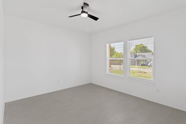 4406 Baylor Street, Fort Worth, TX 76119