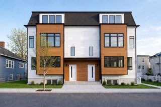 15 Clyde St A, Somerville, MA 02145