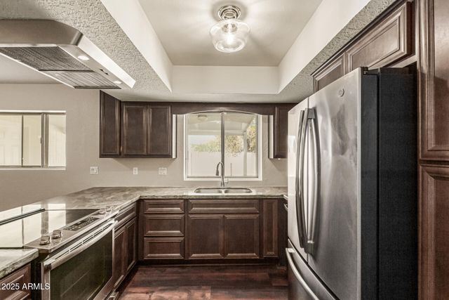 2322 E EVERGREEN Street, Mesa, AZ 85213