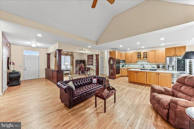 267 WYNCOTE DR, Oxford, PA 19363