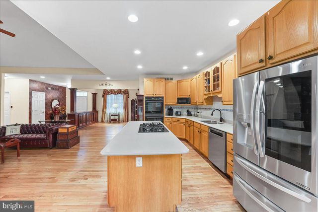 267 WYNCOTE DR, Oxford, PA 19363