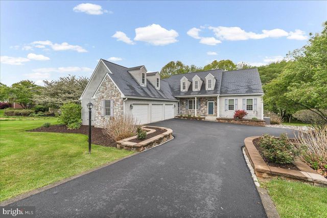 267 WYNCOTE DR, Oxford, PA 19363