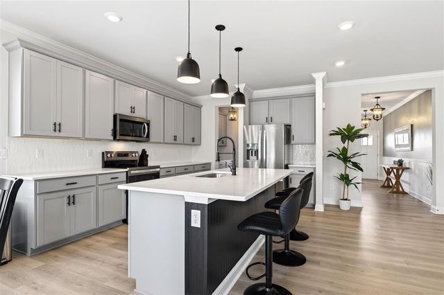 20 AVONWOODS CT, Staunton, VA 24401