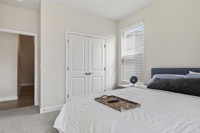 20 AVONWOODS CT, Staunton, VA 24401