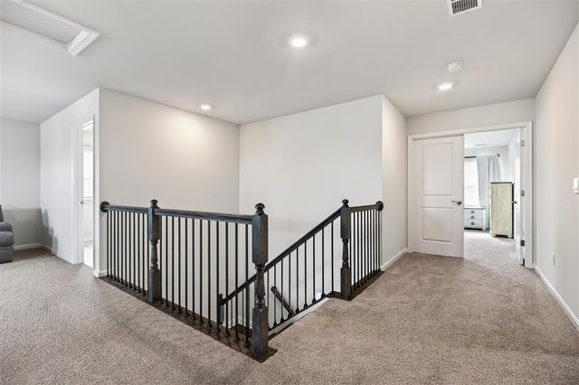 20 AVONWOODS CT, Staunton, VA 24401