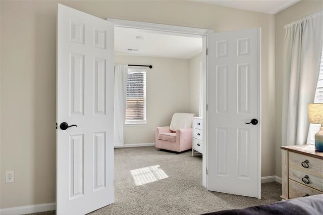 20 AVONWOODS CT, Staunton, VA 24401