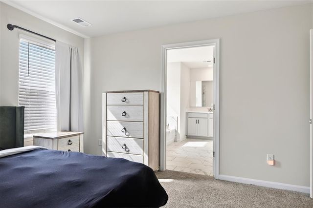 20 AVONWOODS CT, Staunton, VA 24401