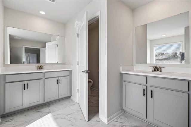 20 AVONWOODS CT, Staunton, VA 24401