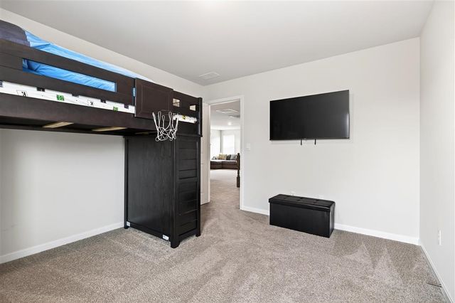 20 AVONWOODS CT, Staunton, VA 24401