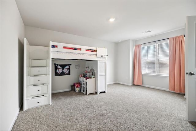 20 AVONWOODS CT, Staunton, VA 24401