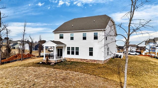 20 AVONWOODS CT, Staunton, VA 24401