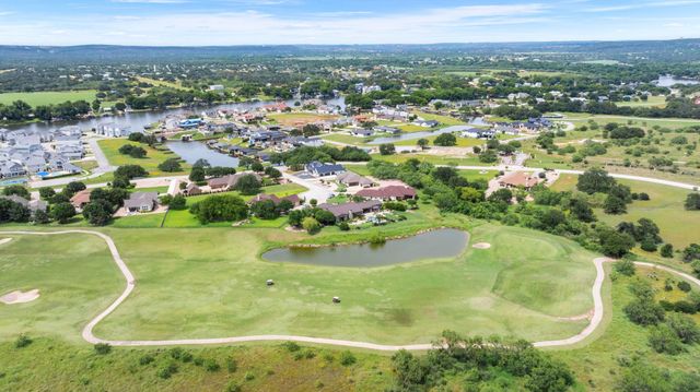 102 Summer Life LN, Kingsland, TX 78639