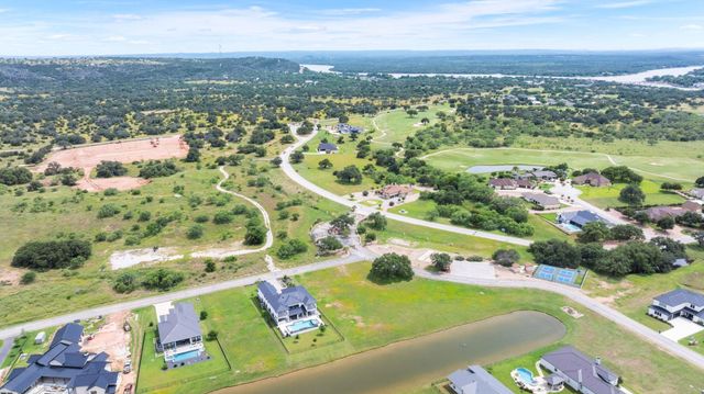 102 Summer Life LN, Kingsland, TX 78639