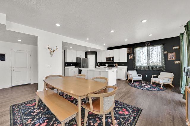 2902 W NORTH SHORE DR, Syracuse, UT 84075