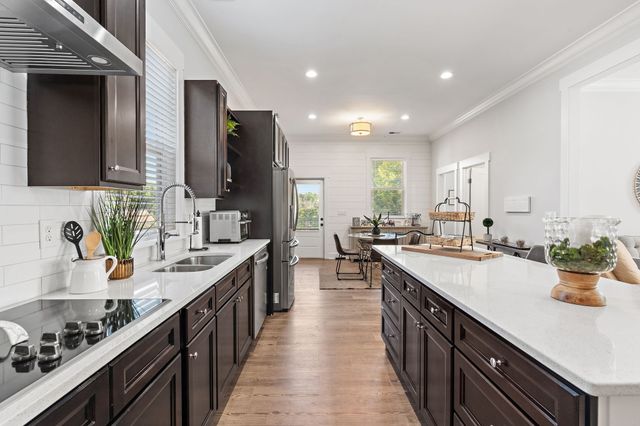 101 Lyle Ln, Nashville, TN 37210