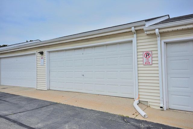 5212 Athens AVENUE, Racine, WI 53406