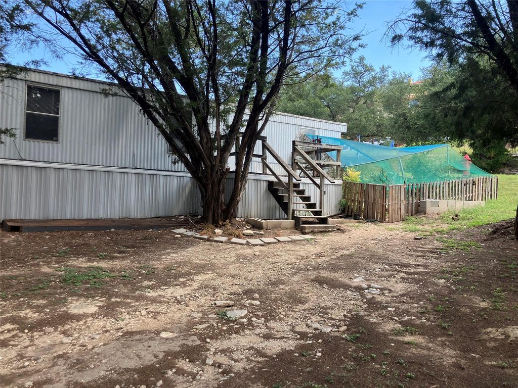 21434 Coyote TRL, Lago Vista, TX 78645