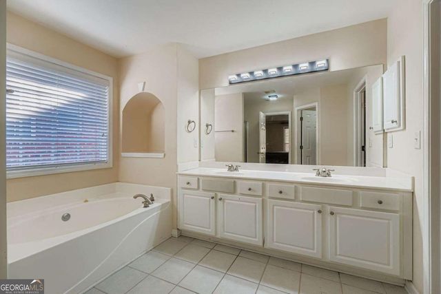 1790 Hickory Station Circle, Snellville, GA 30078