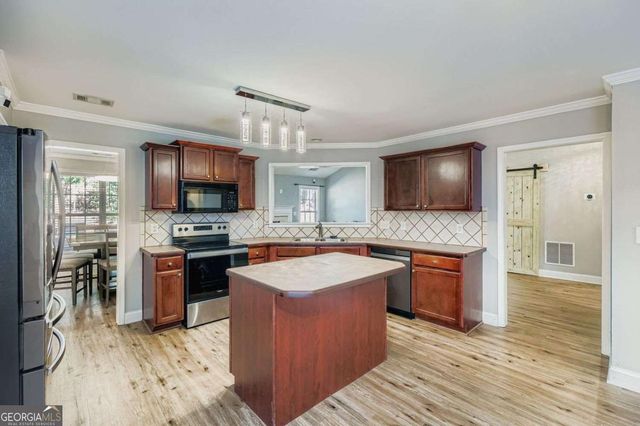 1790 Hickory Station Circle, Snellville, GA 30078