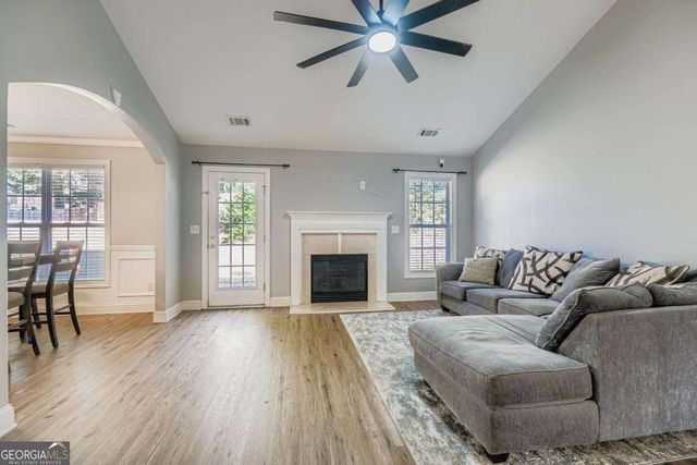 1790 Hickory Station Circle, Snellville, GA 30078