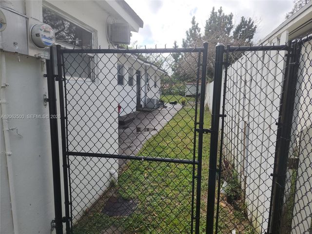 836 NW 98th Street, Miami, FL 33150