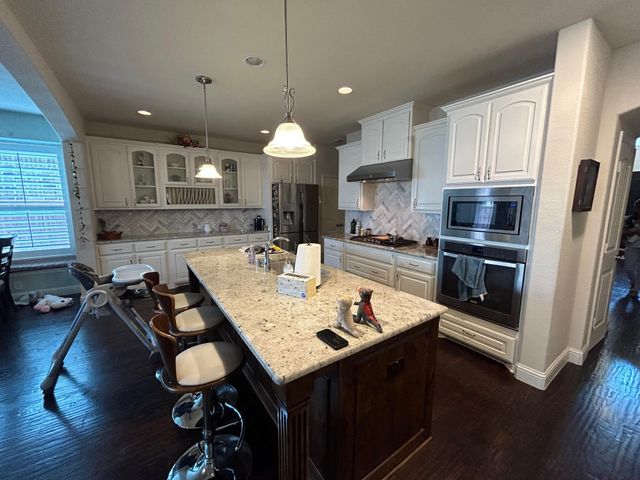 316 Warwick Boulevard, Lewisville, TX 75056