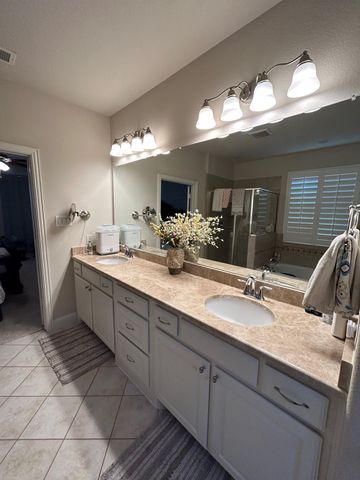 316 Warwick Boulevard, Lewisville, TX 75056