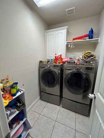 316 Warwick Boulevard, Lewisville, TX 75056