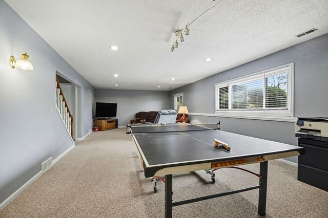 5459 Discovery Drive Se, City Of Kentwood, MI 49508