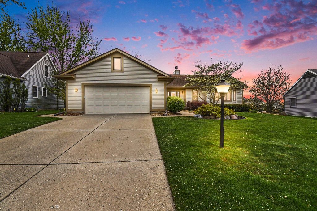 5459 Discovery Drive Se, City Of Kentwood, MI 49508