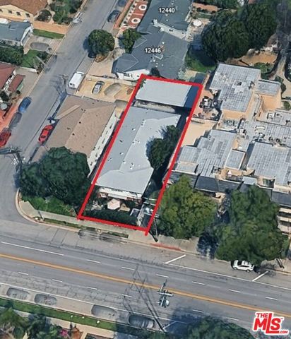 6254 Whitsett Avenue, North Hollywood, CA 91606