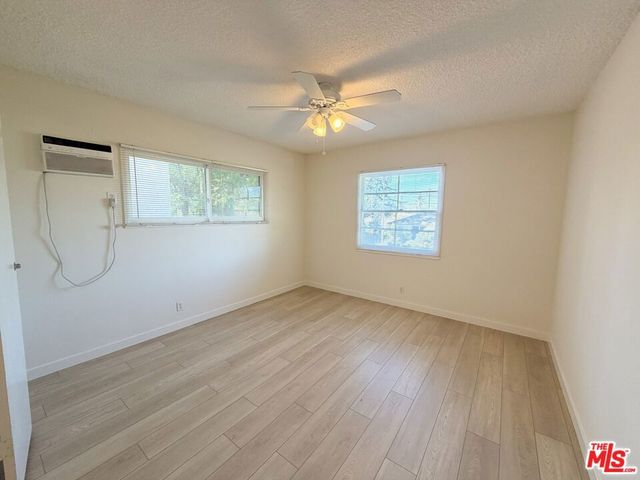 6254 Whitsett Avenue, North Hollywood, CA 91606