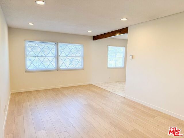 6254 Whitsett Avenue, North Hollywood, CA 91606