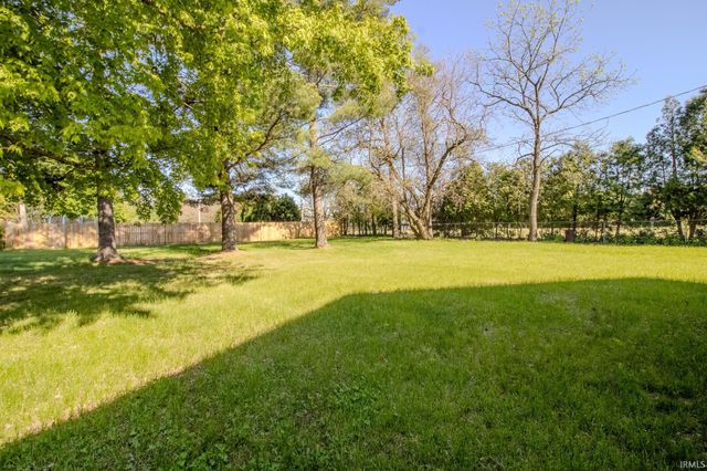 1280 S 300 E, Knox, IN 46534