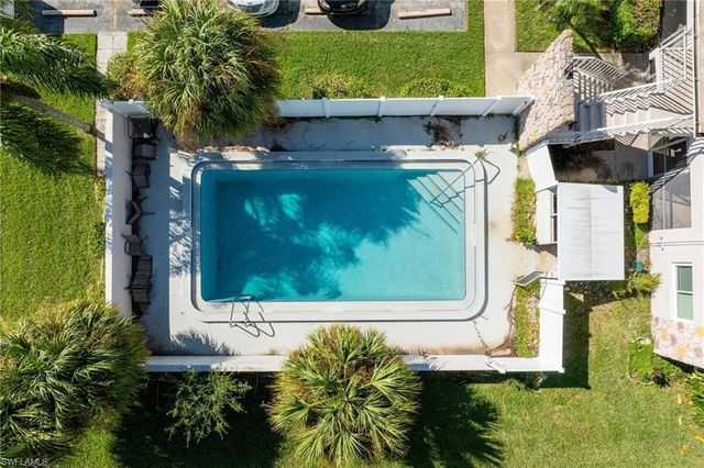 2504 SE 16th PL # 101, Cape Coral, FL 33904