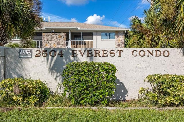 2504 SE 16th PL # 101, Cape Coral, FL 33904