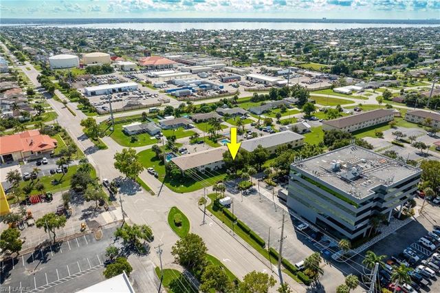 2504 SE 16th PL # 101, Cape Coral, FL 33904