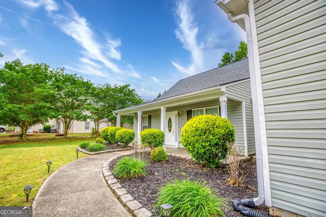 407 Gladiola Drive, Auburn, GA 30011