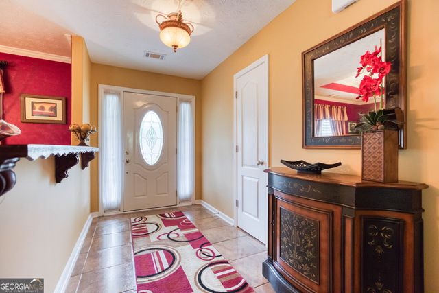 407 Gladiola Drive, Auburn, GA 30011