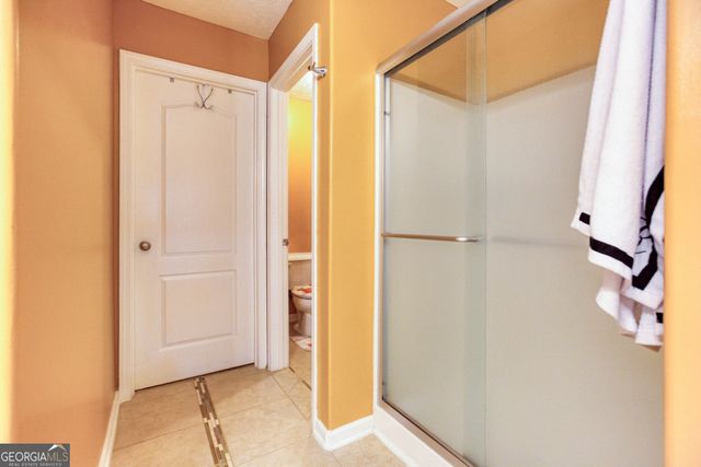 407 Gladiola Drive, Auburn, GA 30011